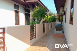 Gallery image #12 from post No BVA1379: House For Rent Pattaya Blue Star Village East Pattaya