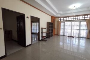 Gallery image #1 from post No BVA19547: House For Sale Pattaya Blue Star Village East Pattaya