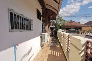 Gallery image #1 from post No BVA19547: House For Sale Pattaya Blue Star Village East Pattaya