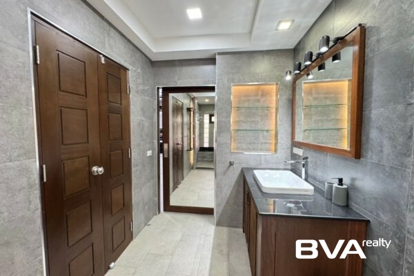 condo for sale Jomtien Chateau Dale Thabali