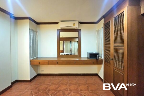condo for sale Jomtien Chateau Dale Thabali