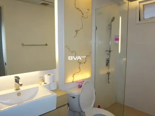 Condo For Sale Pattaya Atlantis Condo Resort Jomtien BVA17221