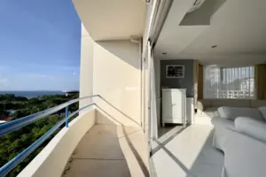 Condo For Sale Pattaya Peak Condominium Pratumnak BVA108986