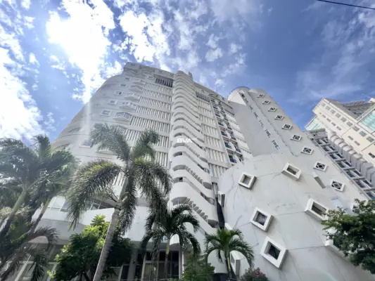 Condo For Sale Pattaya Peak Condominium Pratumnak BVA108986