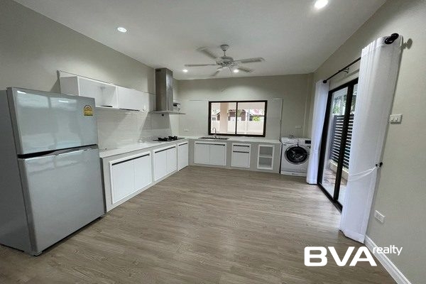 house for rent East Pattaya Siam Place Village