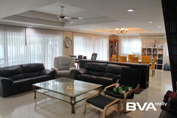 Haus zu verkaufen East Pattaya Temple Court Villas