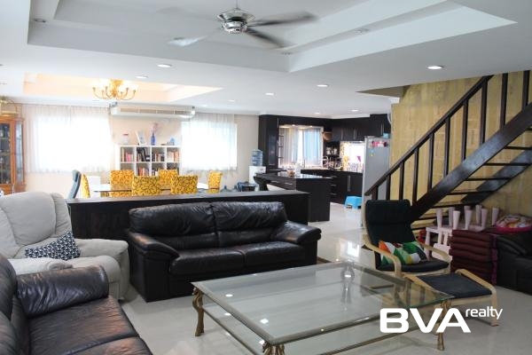 Haus zu verkaufen East Pattaya Temple Court Villas