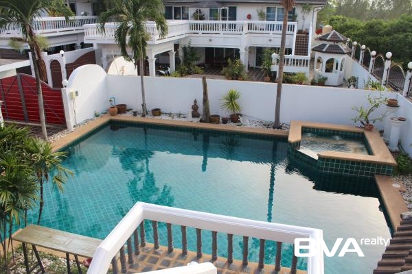 Haus zu verkaufen East Pattaya Temple Court Villas
