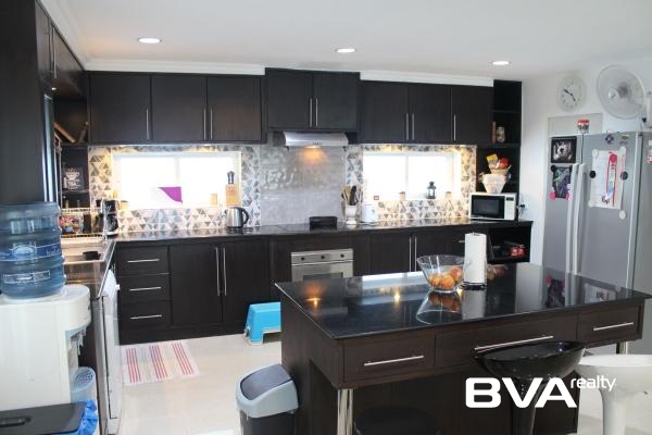 Haus zu verkaufen East Pattaya Temple Court Villas