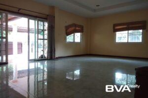 Gallery image #4 from post No BVA13527: House For Rent Pattaya Thai Garden Hill East Pattaya