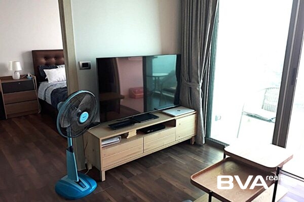 condo for rent Pratumnak The Peak Towers
