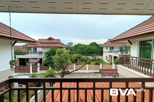 house for sale East Pattaya Tropical Village