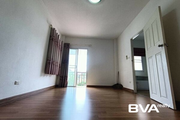 house for sale East Pattaya Tropical Village